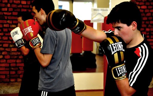 La boxe come strumento di crescita personale e inclusione sociale, un progetto con la scuola Porcu-Satta