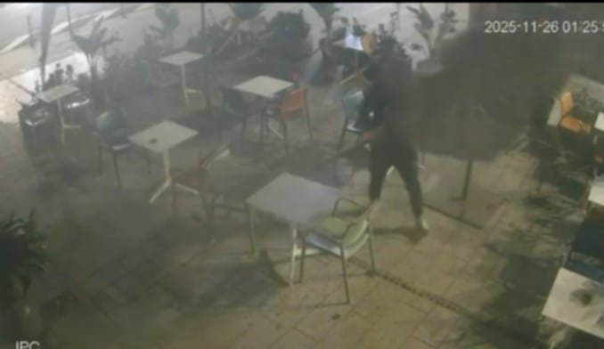 Quartu, non c’è pace per il bar Sa Prazza: ladro “fantasioso” ruba gli ombrelloni