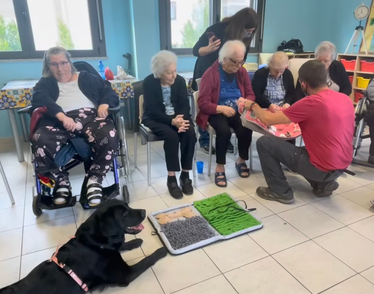 Alla fase finale il progetto di Pet Therapy 'Un ospite speciale', dedicato agli anziani e ai giovani con disabilità