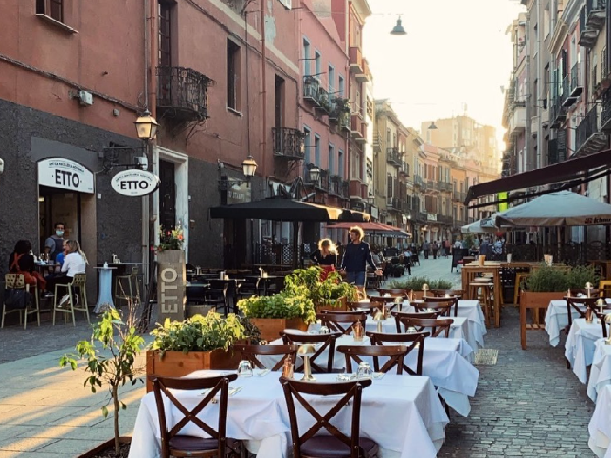 Cagliari, aprono solo ristoranti e b&b: addio alle giovani coppie