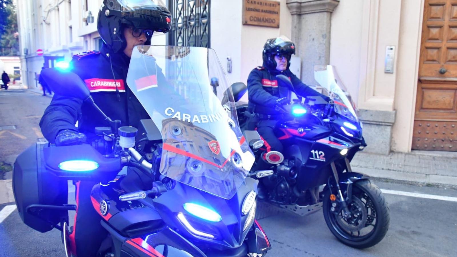 Quartu, rubano un portafoglio da un’auto e fuggono: due 50enni in manette