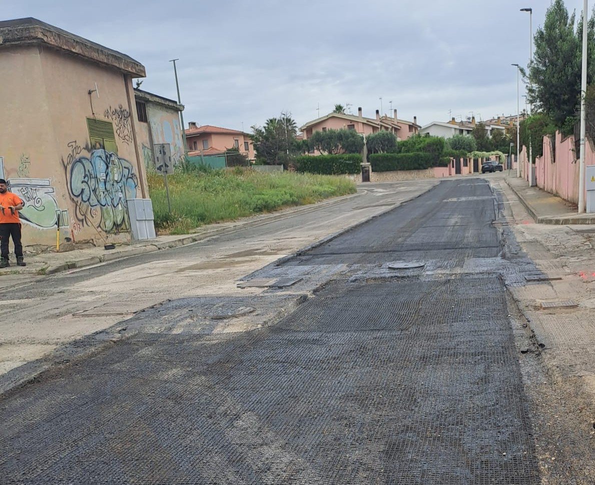 Il quinto lotto degli asfalti prosegue in via Biora, stop alla circolazione per la posa del bitume giovedì 7 maggio