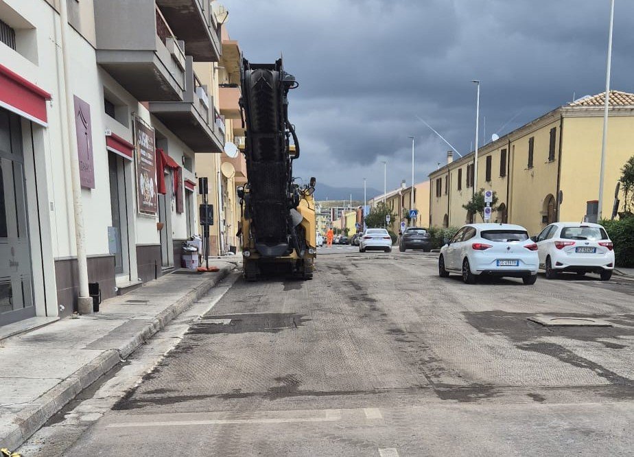 Definito il piano per i ripristini Enel e Sirti nelle strade di Quartu, operai già al lavoro in via Fiume e via Polonia