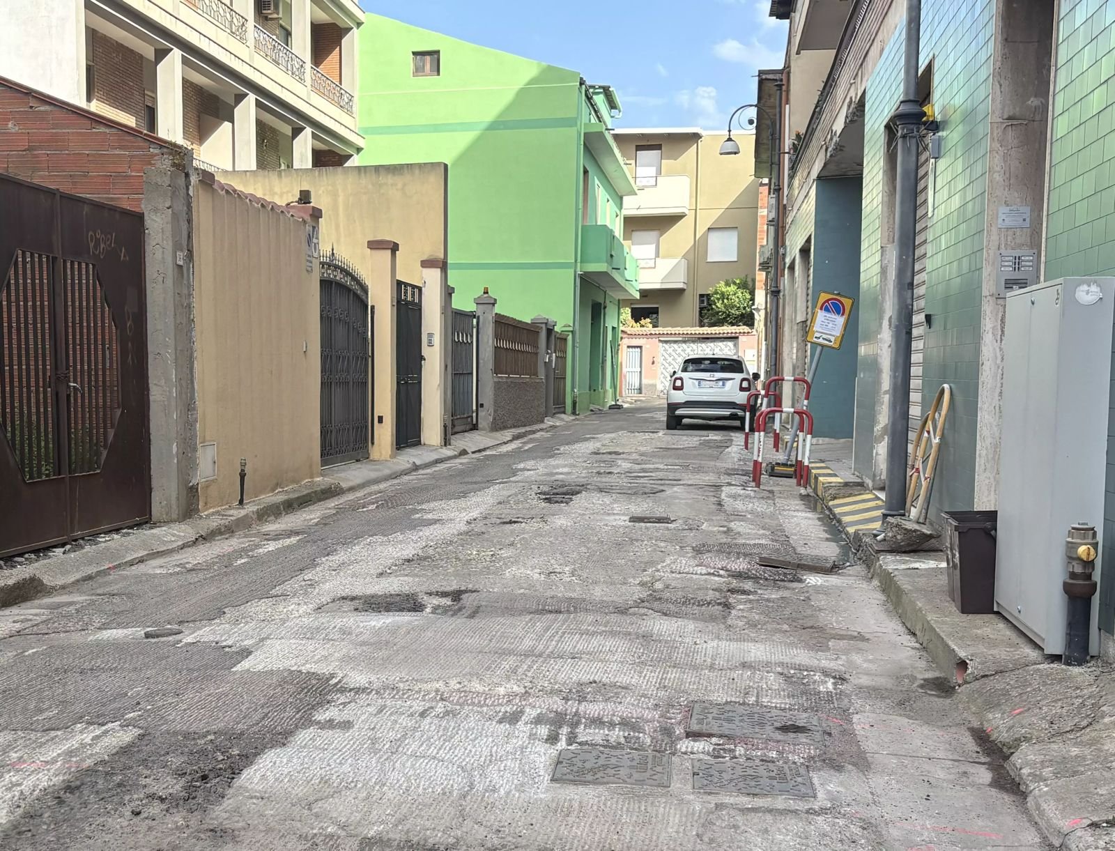 Mercoledì 13 maggio il completamento di via De Gasperi e via Manzoni con il tappetino di bitume, scarificazione in via Merello