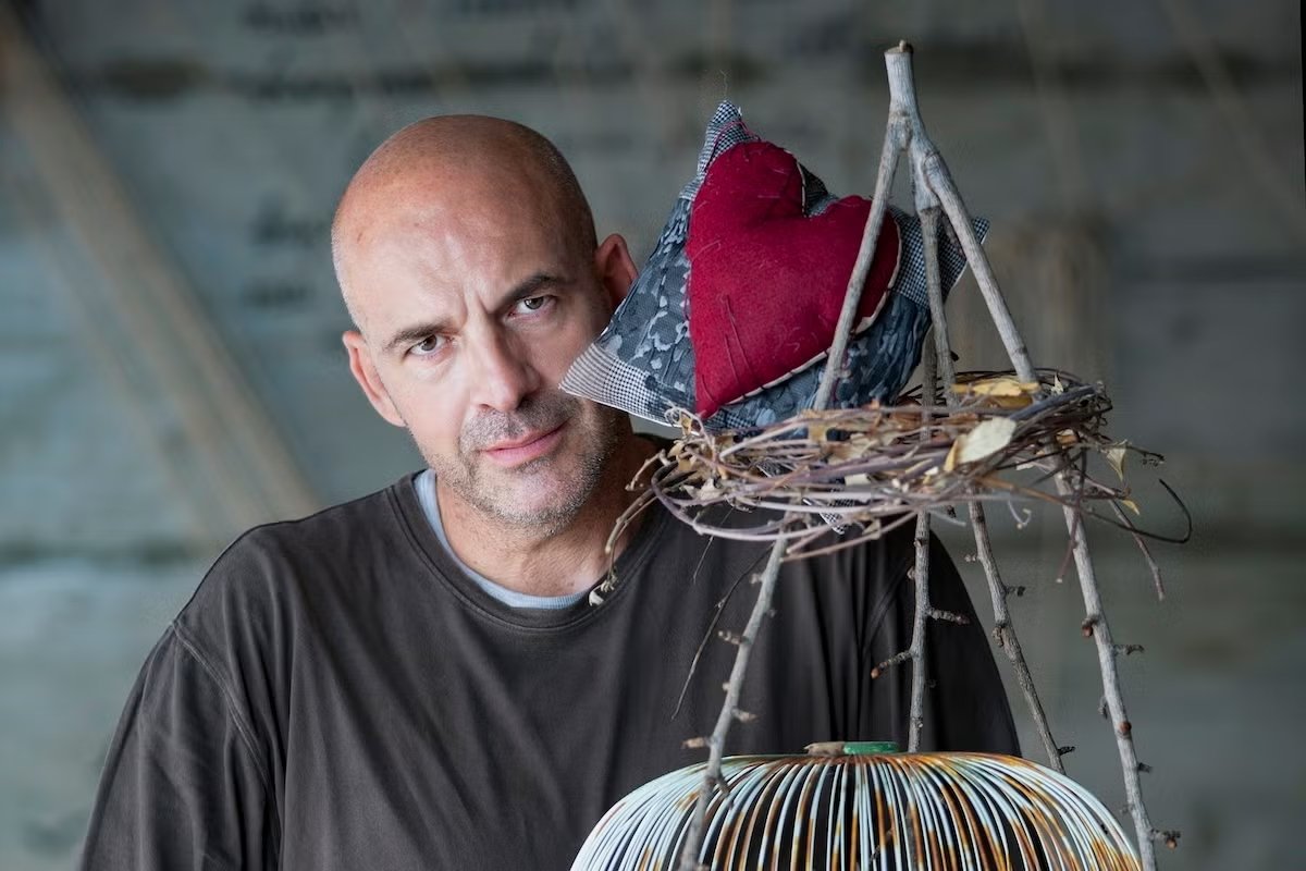 “La moda è un foglio bianco su cui ricamare la memoria”: intervista allo stilista Antonio Marras