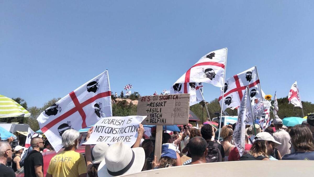Stop al progetto Tavolara Bay: il Governo revoca l’autorizzazione unica per il glamping di Cala Finanza