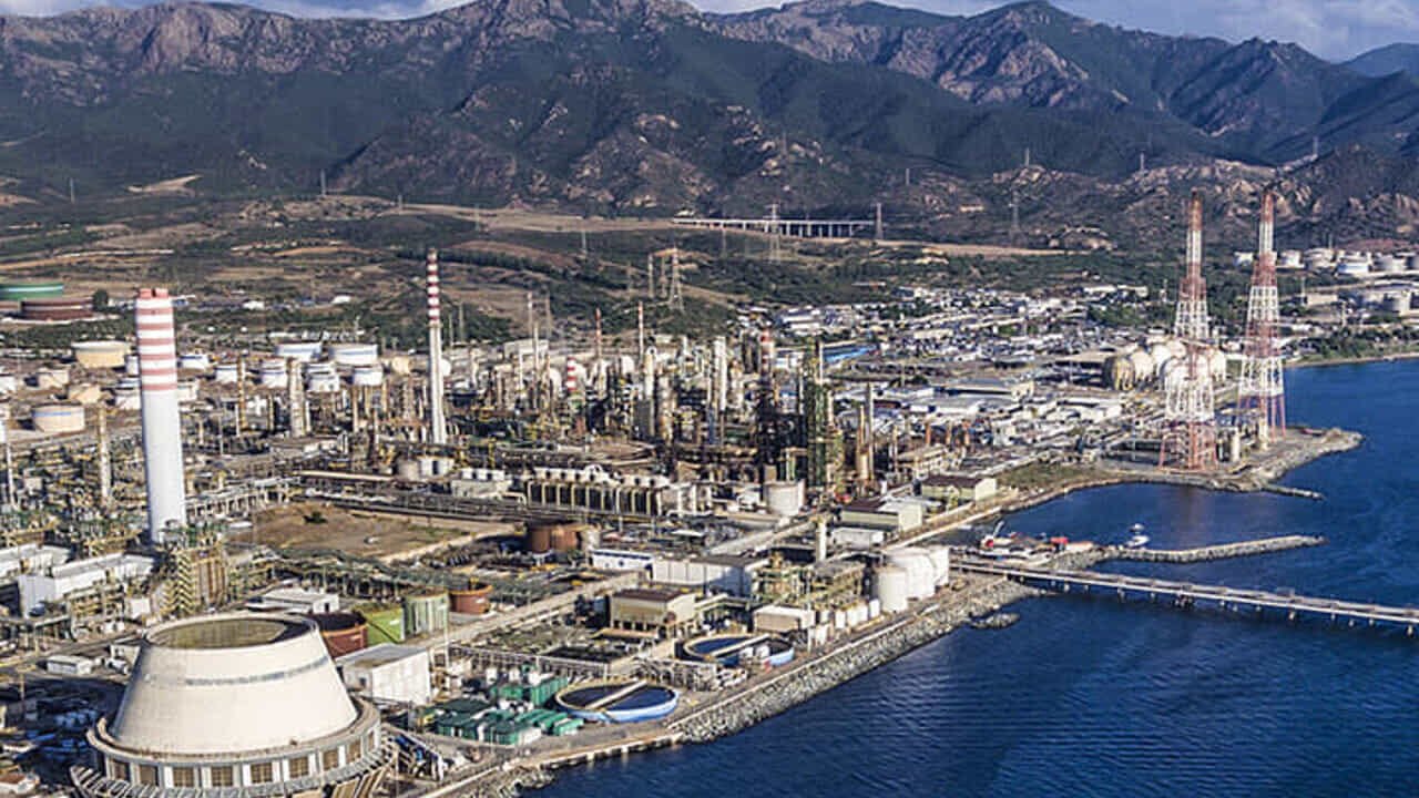 Contos #2 – Sarroch, la nostra vergogna col petrolio