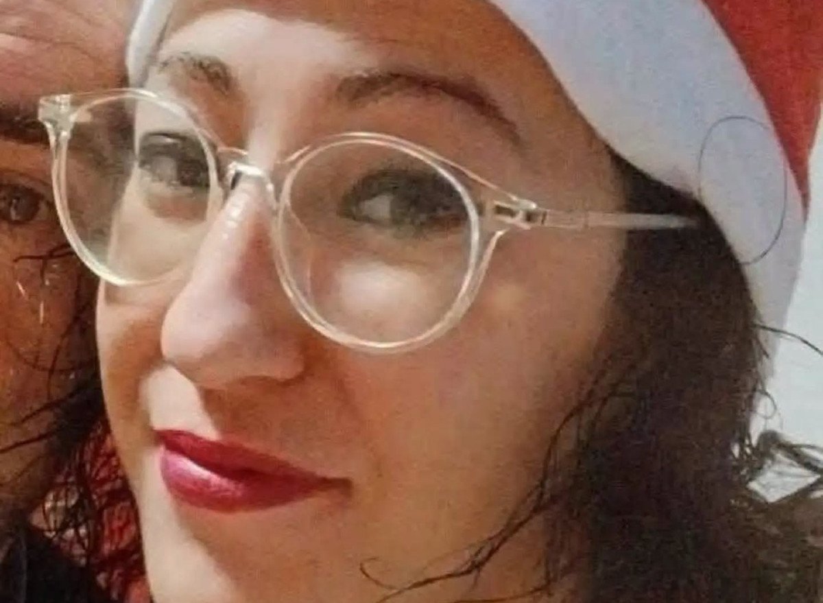 Mistero a Santa Teresa Gallura: cresce l’angoscia per la scomparsa di Simona Delogu, svanita nel nulla dopo il turno di lavoro