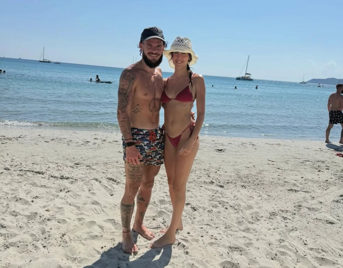 Nández non dimentica la Sardegna: l’ex rossoblù torna nell’Isola per le vacanze