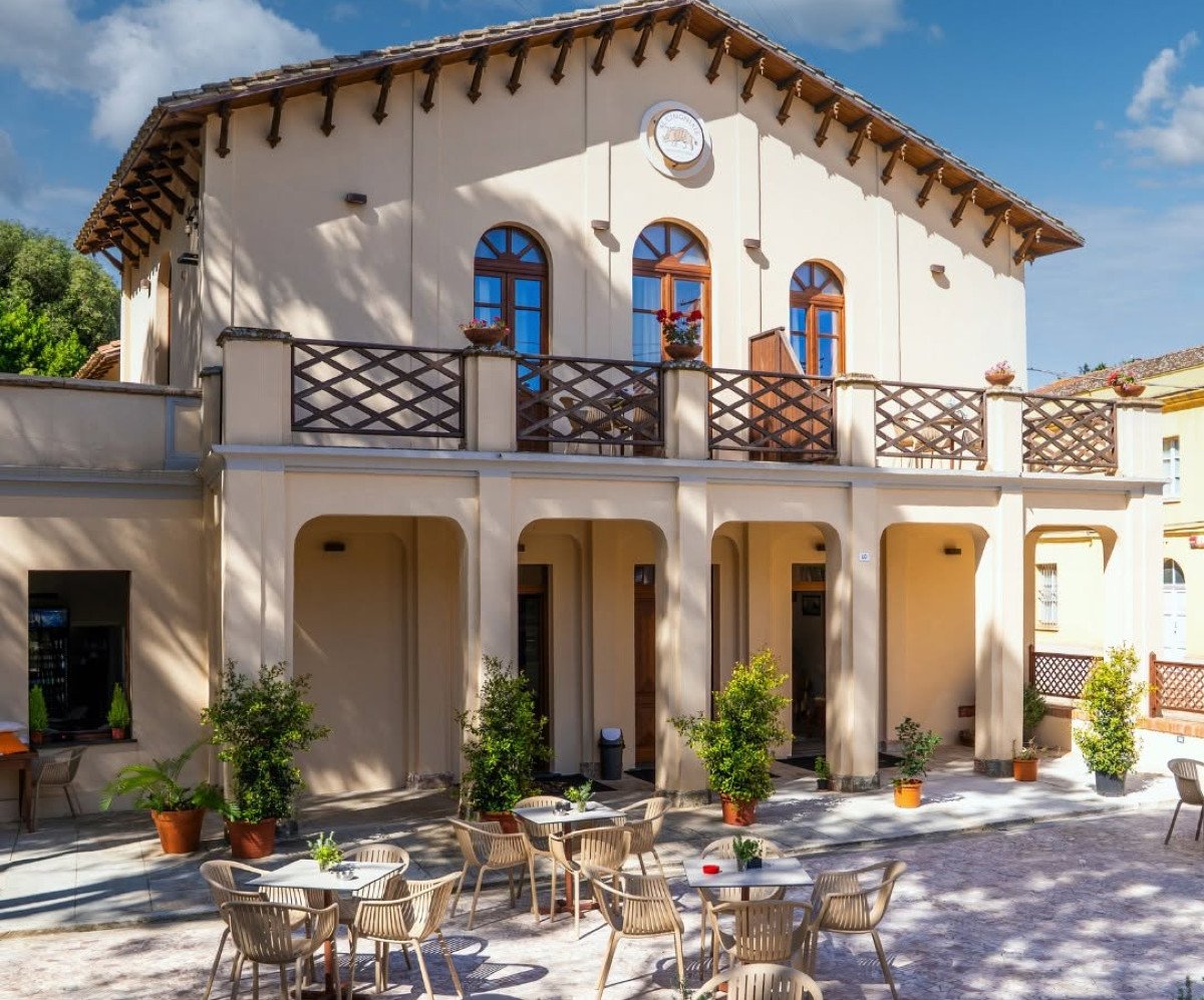 Rinasce a Montevecchio lo storico Albergo Cinghiale, tra memoria mineraria e antichi splendori