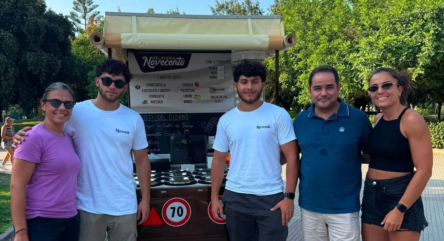 Un nuovo sogno a Decimomannu: inaugurato il carretto dei gelati itinerante di Giona e Giovanni