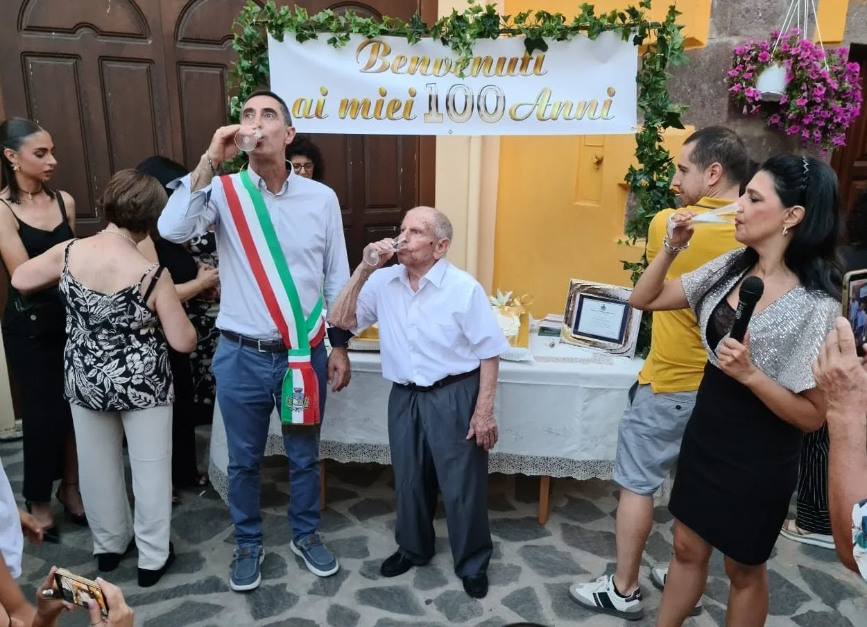 La Sardegna ha un nuovo centenario, Tiu Giuanne di Villanova Monteleone, una forza della natura