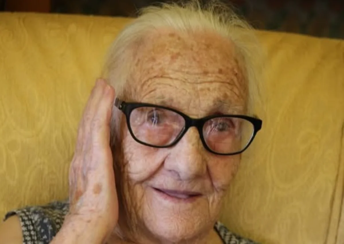 Grande festa oggi a San Basilio per Tzia Raimonda, che raggiunge lo splendido traguardo dei 103 anni.