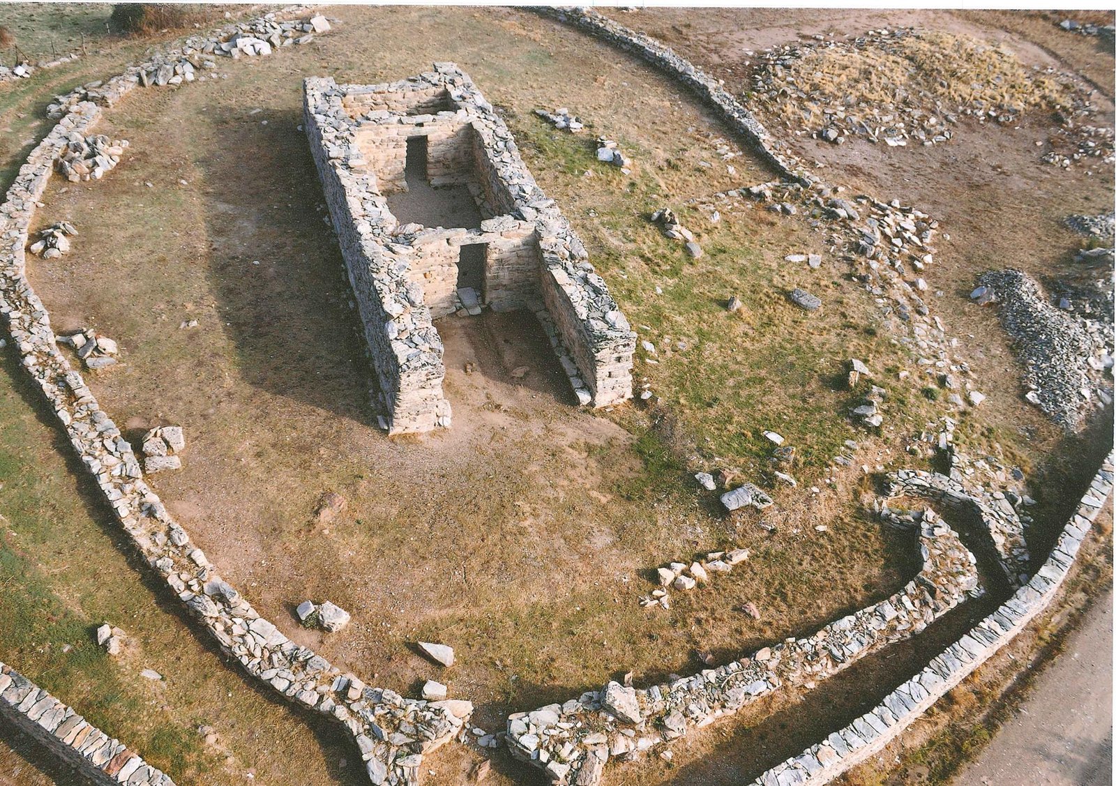 Sapete dove si trova in Sardegna il più grande tempio a megaron nuragico esistente?