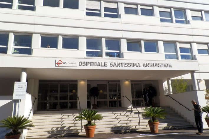 Incredibile a Porto Torres: fermata al porto con 66 ovuli di eroina nel corpo e arrestata