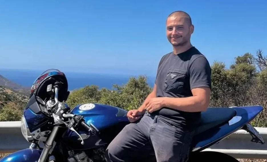 Alghero, il tragico destino di Lorenzo: a 25 anni perde la vita in moto dopo aver già sofferto il lutto per entrambi i genitori