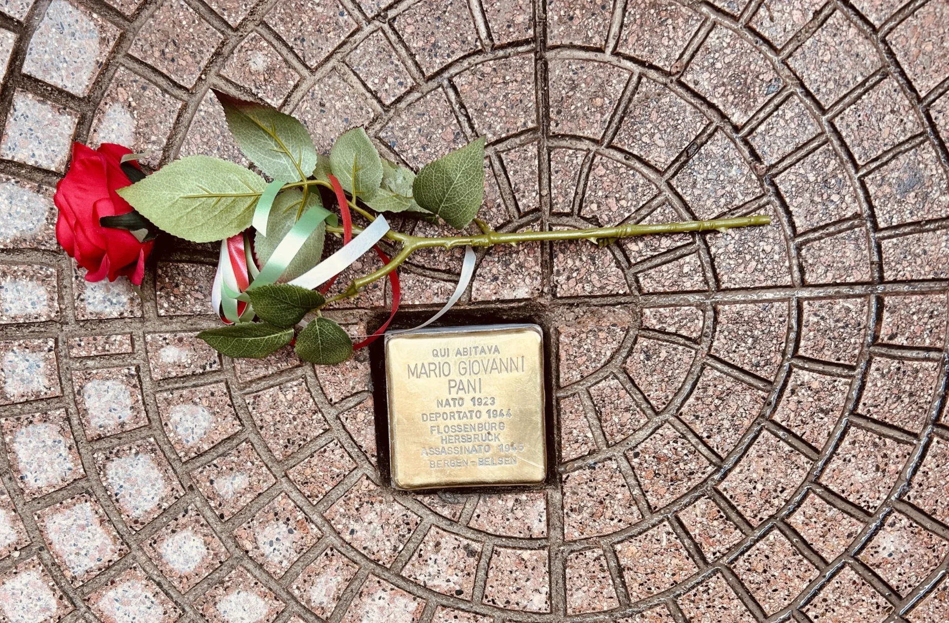Cagliari e la sua prima pietra d’inciampo: è per Mario Giovanni Pani, giovane marinaio deportato nei lager nazisti
