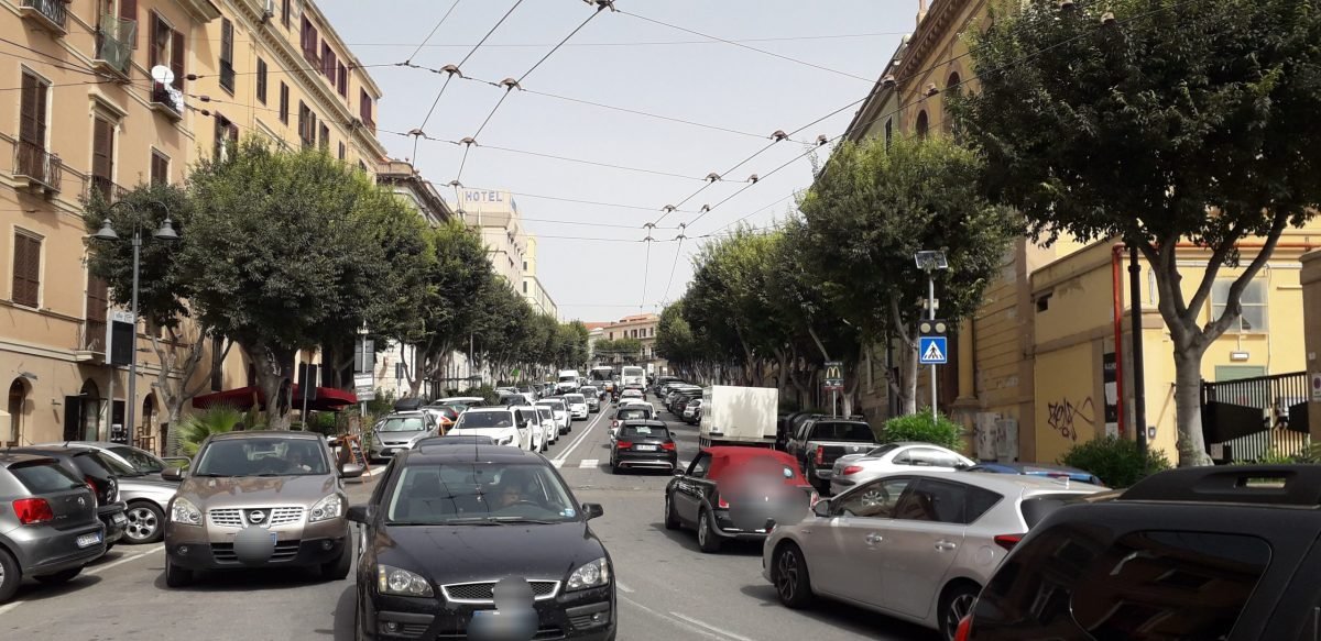 Svolta sul bollo auto e moto: maxi stop alla tassa fino a 80 Kw con quasi un milione di veicoli interessati nell’Isola