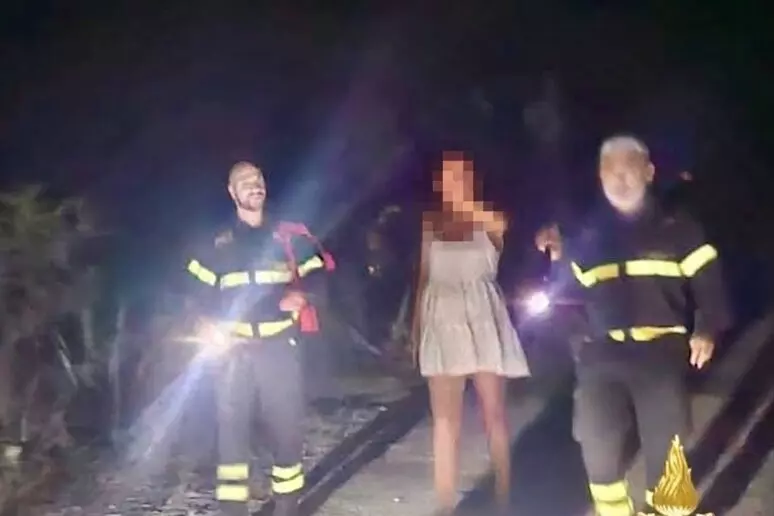 Tavolara, due turisti inglesi si perdono tra i sentieri: soccorsi nella notte