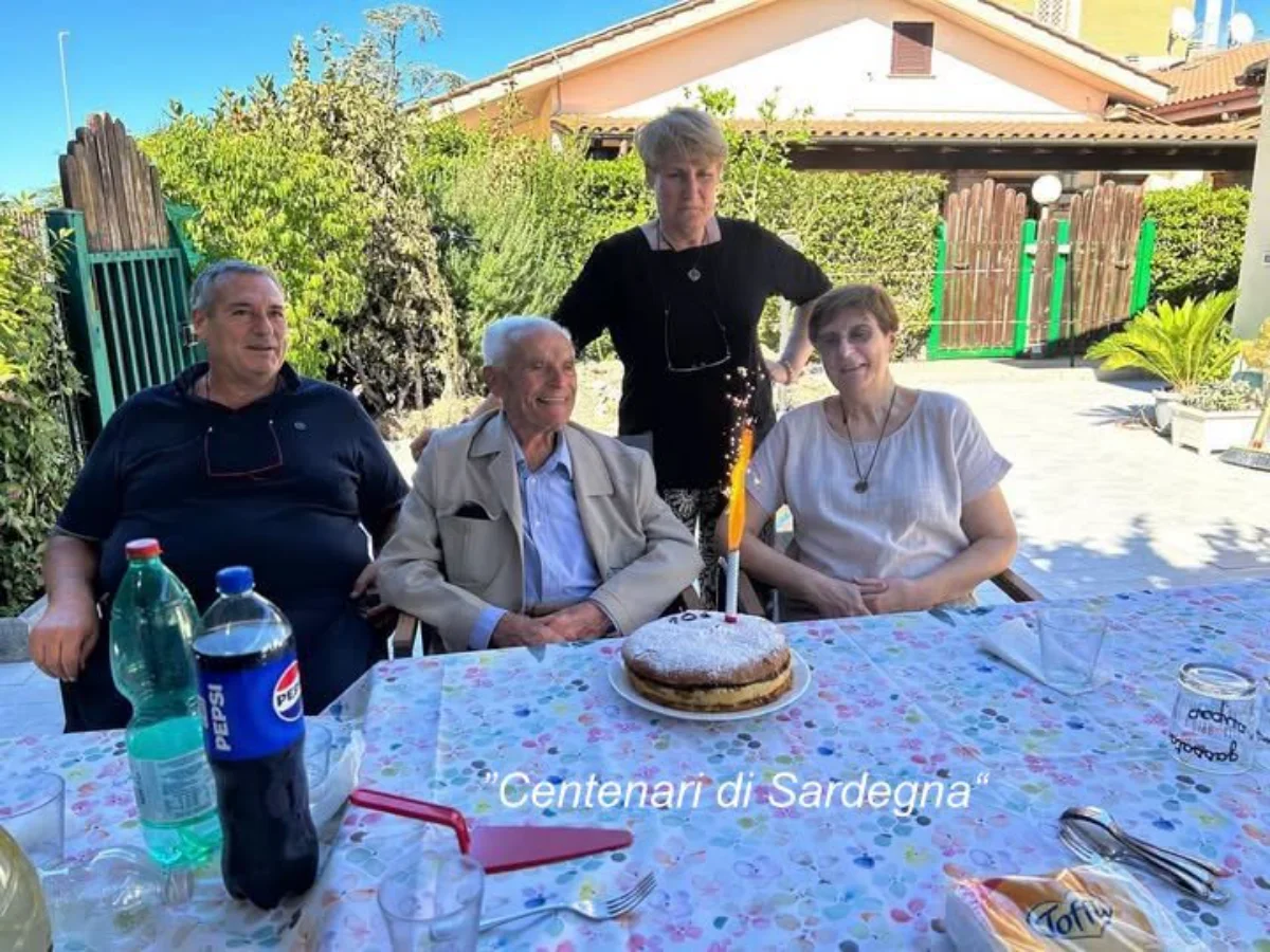 A Roma l’elisir di longevità della Sardegna: 106 candeline per Tziu Salvatorico Solinas