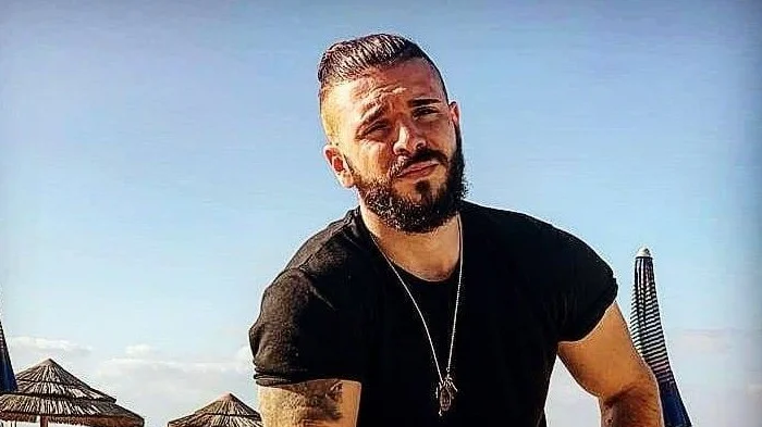 Onde alte e maestrale inghiottiscono Marcello Fini: trovato il corpo senza vita del 37enne a Stintino