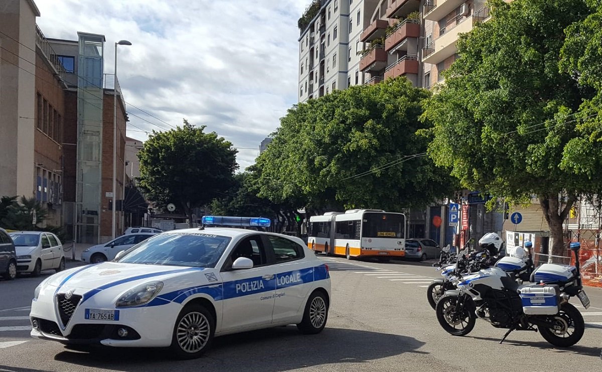 Drammatico incidente stradale a Cagliari: anziano investito in via Gaspara Stampa e ricoverato in condizioni gravi al Brotzu