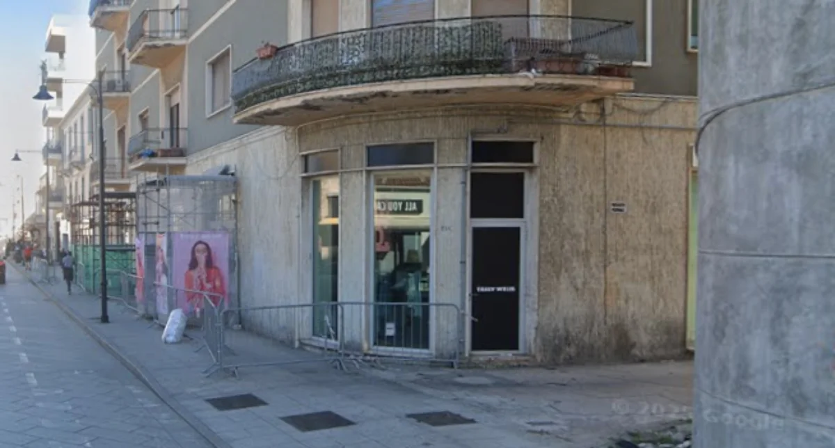 Olbia, accoltellamento choc in corso Umberto: uomo di 40 anni in fin di vita