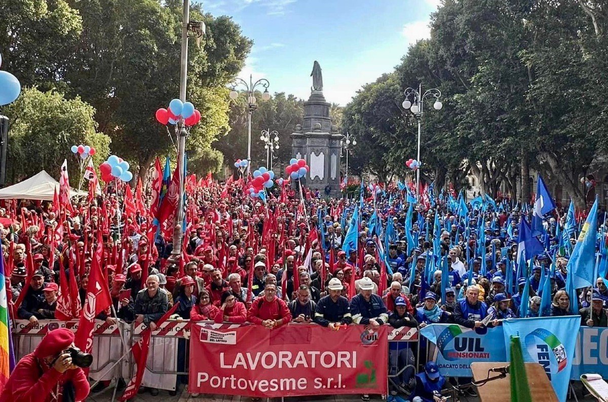Dalla lotta contro le armi alla morsa dell’inflazione: la Sardegna oggi si blocca per lo sciopero generale