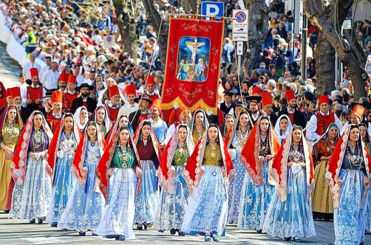 Un viaggio straordinario nella storia e nell’identità di Cagliari: i 50 anni del Gruppo Folklorico “Quartiere Villanova